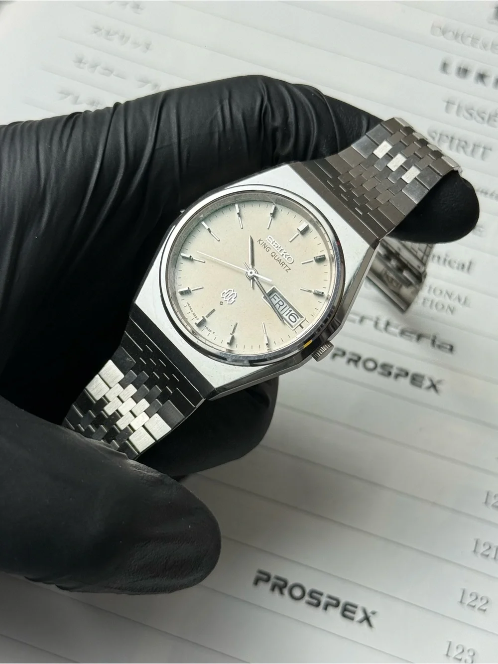 Vintage 1979 Seiko King Quartz “Twin Quartz” 9923-7000 Men’s Watch